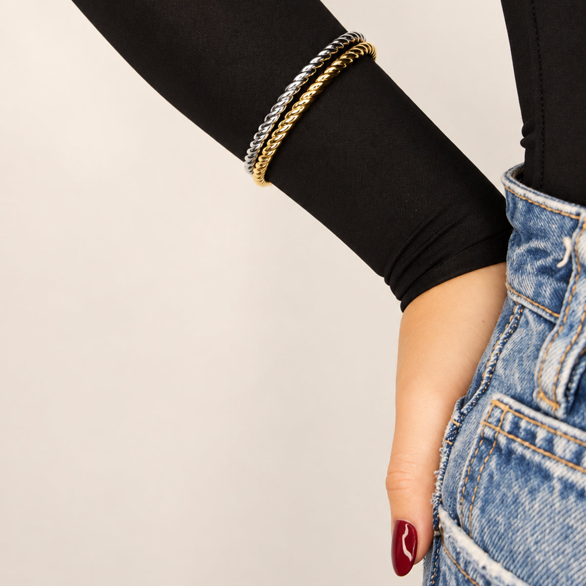 Bangle Dorato Selene Twist in lega Amen