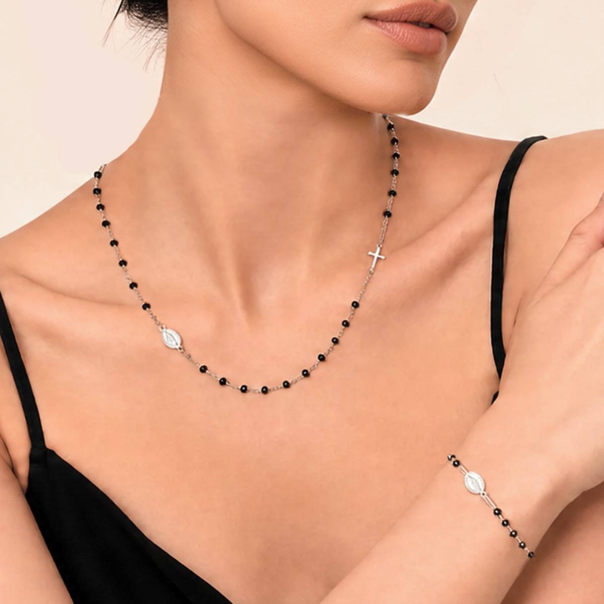 Rosary Round Necklace Crystal
