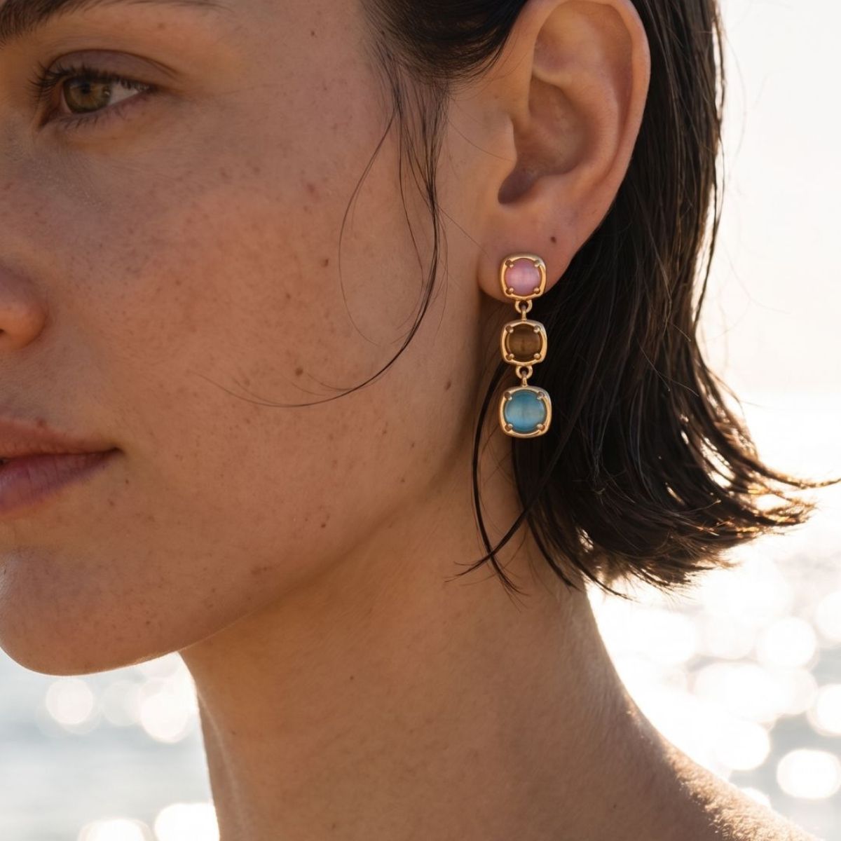 Orecchini Dune Pendenti in Ottone Dorato con pietre colorate
